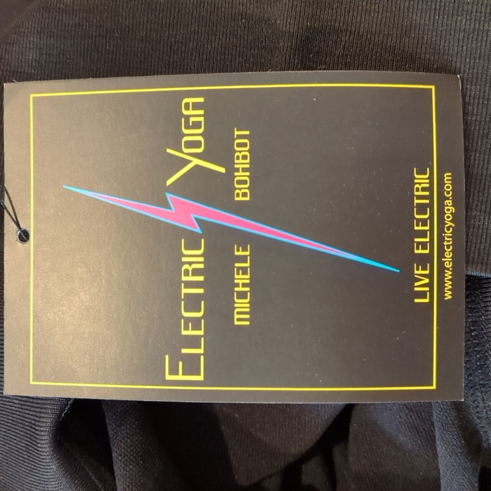 Electric Yoga By Michele Bohbot Crop Legging Bundle Size M/L - Picture 5 of 5